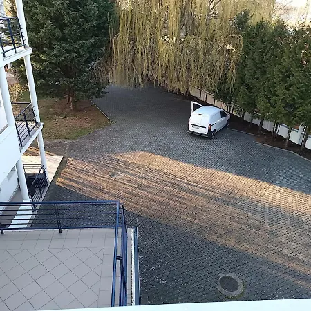 Waterfront Apartman *