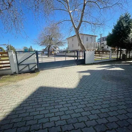 Waterfront Apartman *