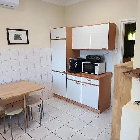 Waterfront Apartman